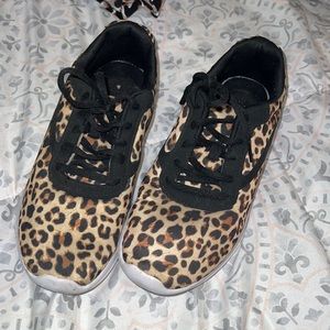 Walmart Brand Leopard Shoes